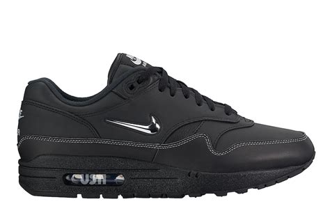 nike air max 1 black jewel qs